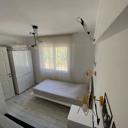 Oezel Plajli Site Icerisinde 3+1 Kiralik * Αλικαρνασσός